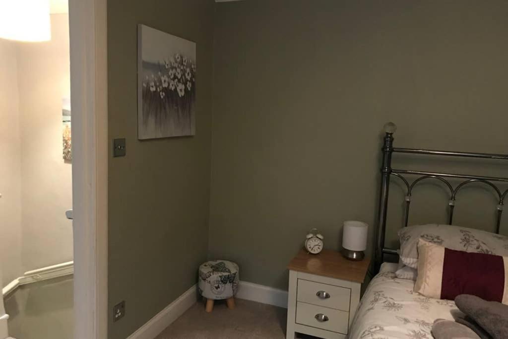 8A Tweed Cottage, Just Off The High St In Peebles Εξωτερικό φωτογραφία