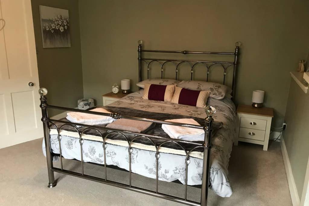 8A Tweed Cottage, Just Off The High St In Peebles Εξωτερικό φωτογραφία