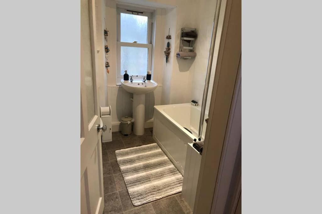 8A Tweed Cottage, Just Off The High St In Peebles Εξωτερικό φωτογραφία
